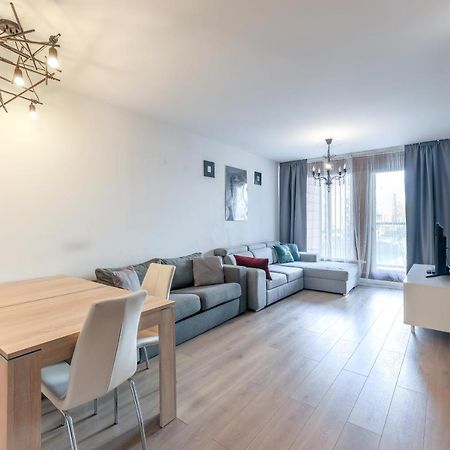 Apartmate Spacious Apartment With Balcony Oldtown For 6 People Gdansk Ngoại thất bức ảnh
