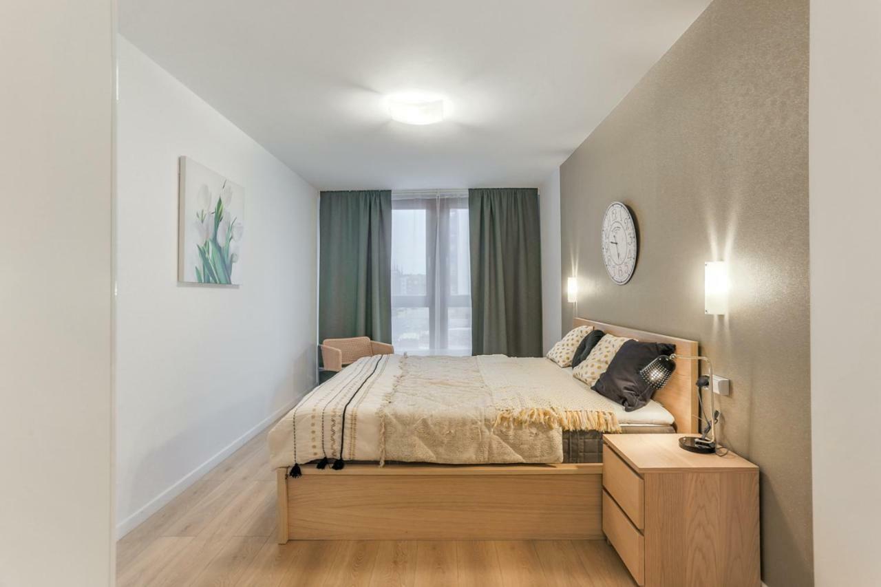Apartmate Spacious Apartment With Balcony Oldtown For 6 People Gdansk Ngoại thất bức ảnh
